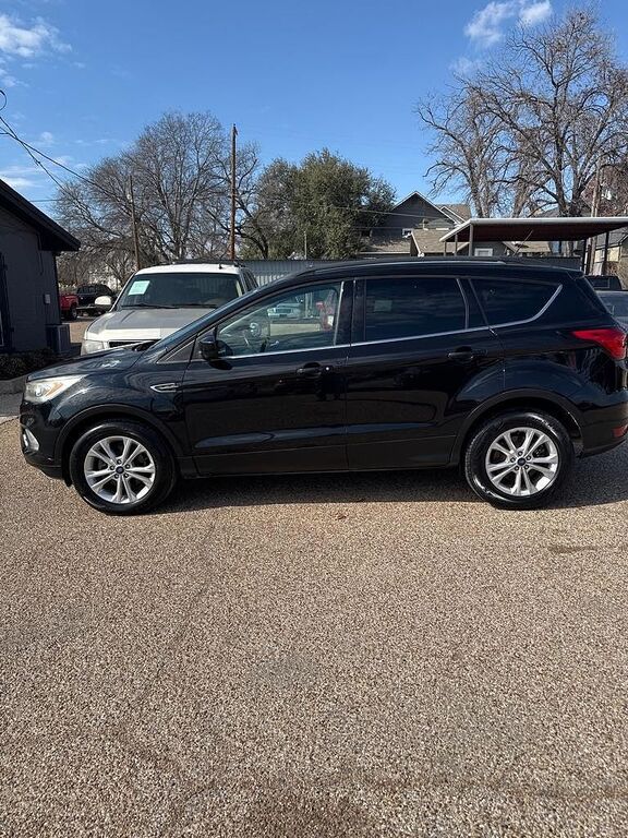 2019 FORD Escape