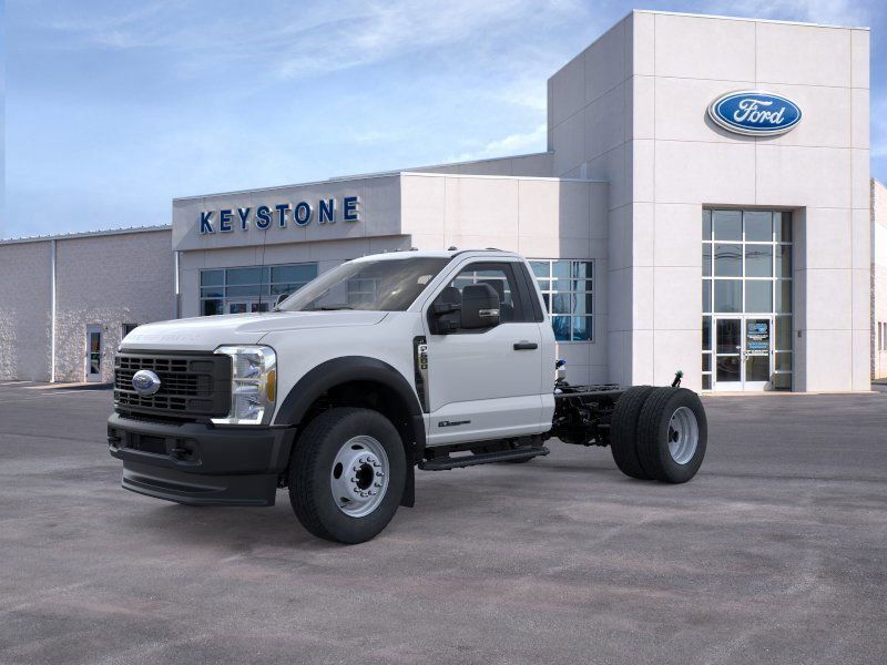 2025 FORD F-600