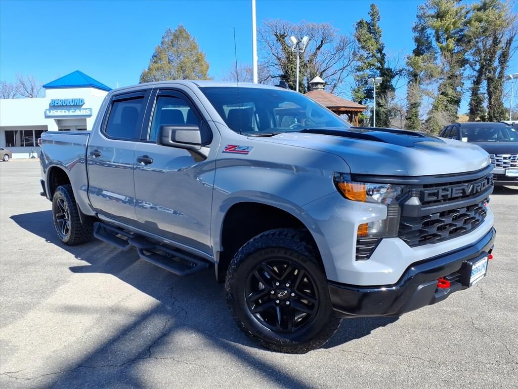 2025 CHEVROLET Silverado