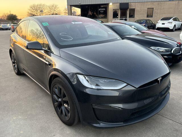 2024 TESLA Model X