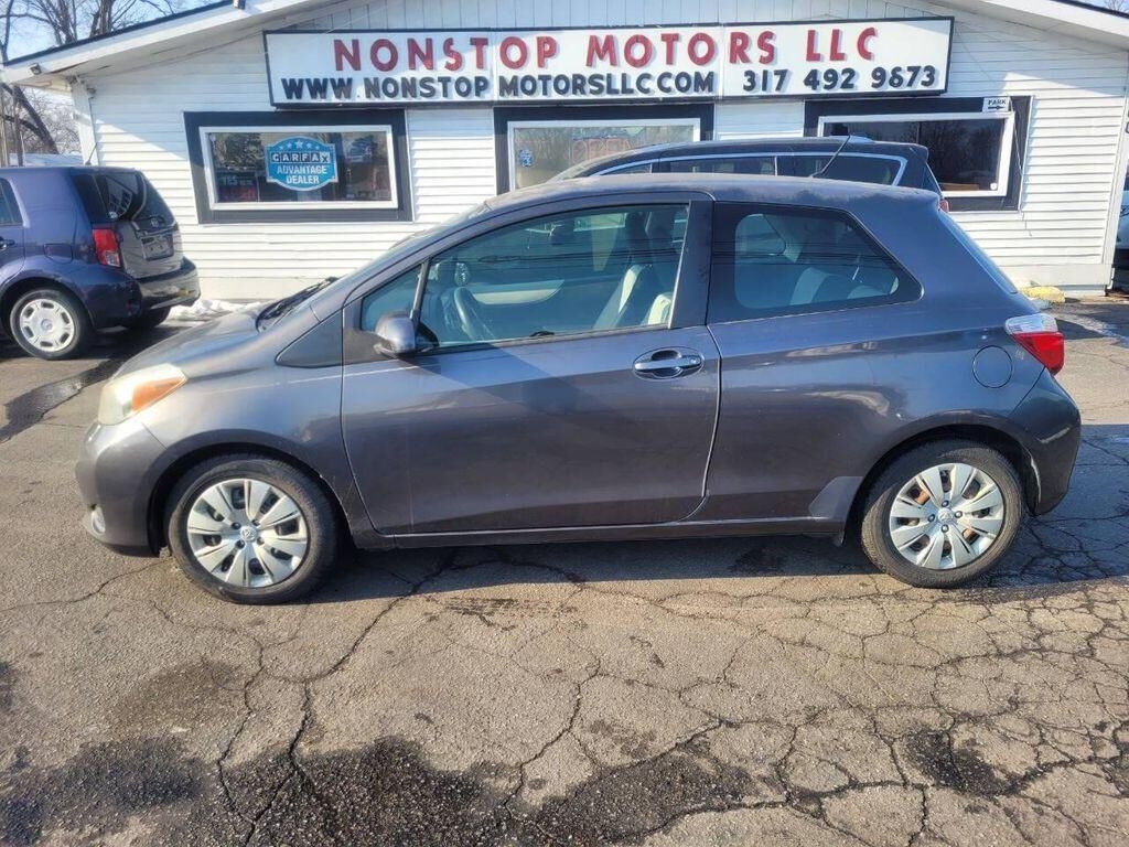 2012 TOYOTA Yaris