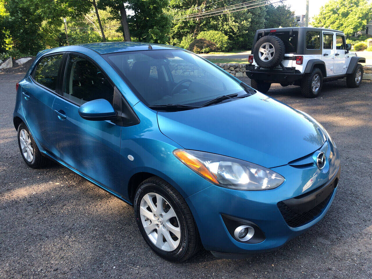 2011 MAZDA Mazda2