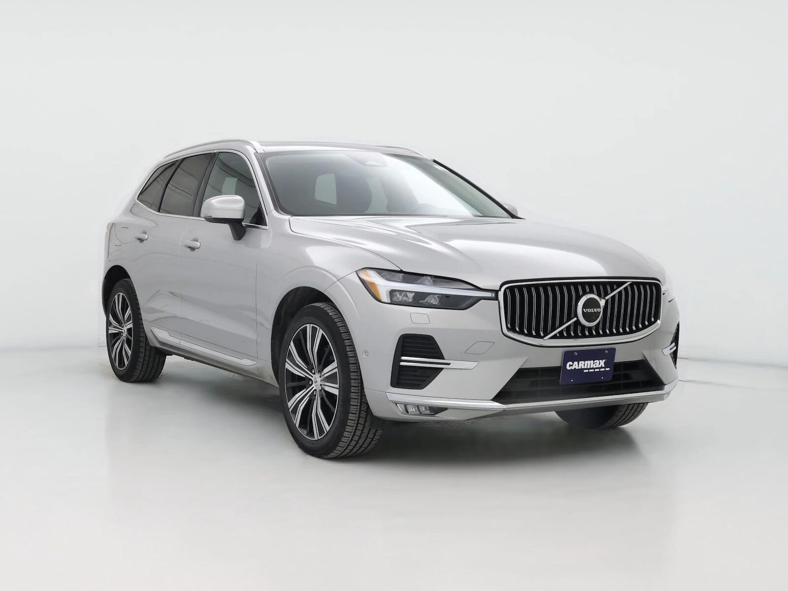 2023 VOLVO XC60