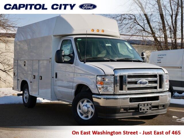 2025 FORD E-350