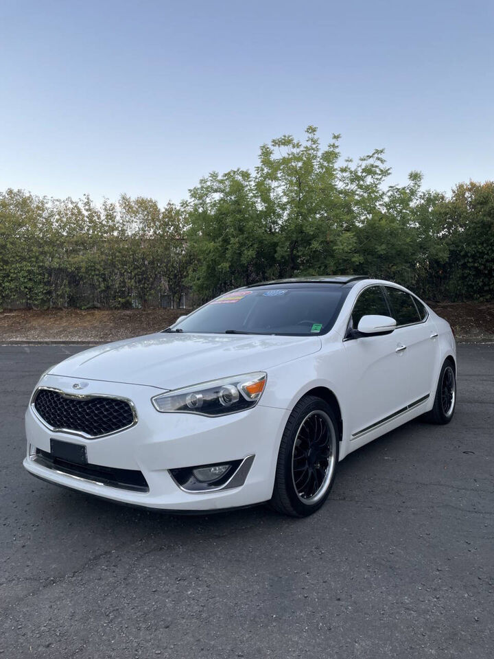 2015 KIA Cadenza