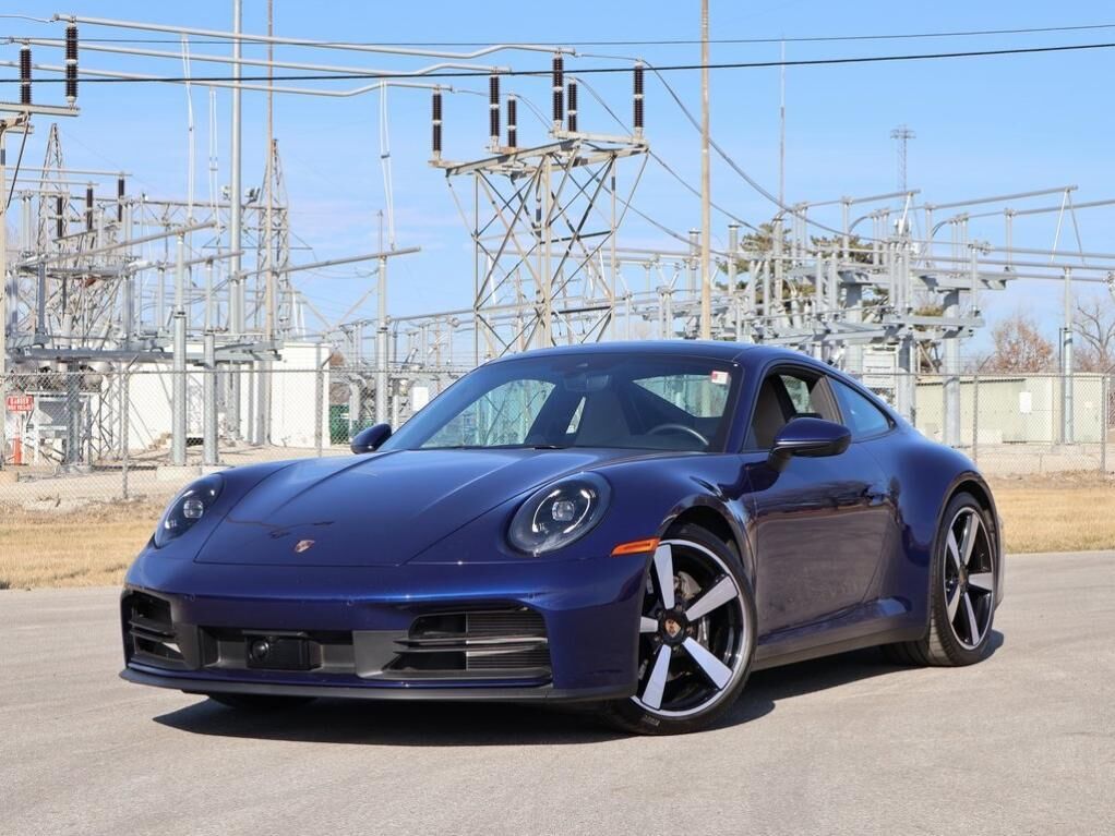 2025 PORSCHE 911