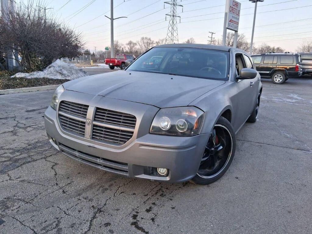 2005 DODGE Magnum