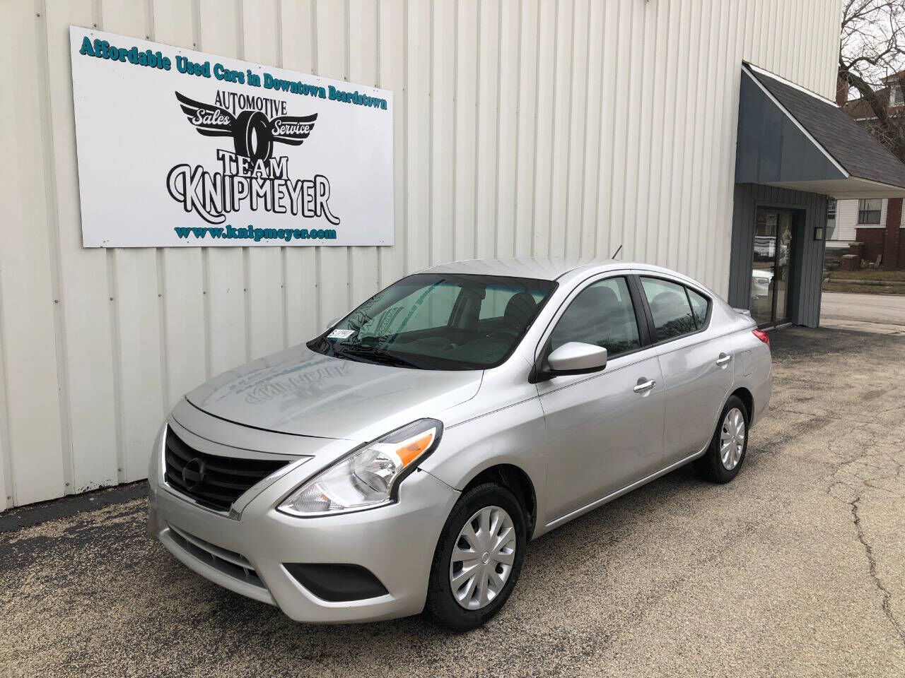 2019 NISSAN Versa