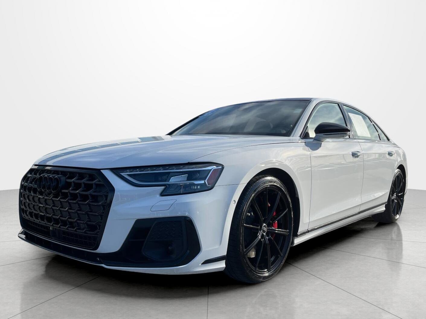 2023 AUDI S8