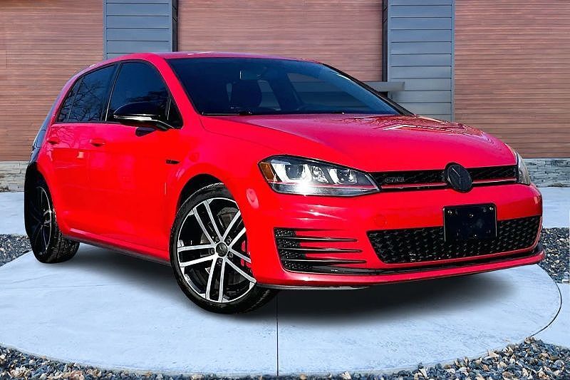 2017 VOLKSWAGEN Golf GTI