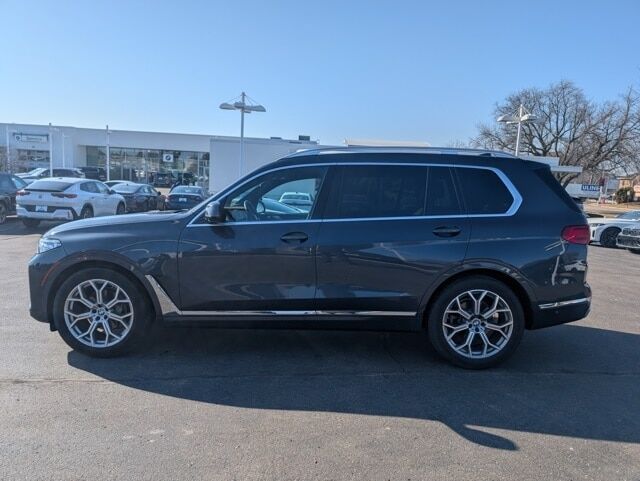 2020 BMW X7