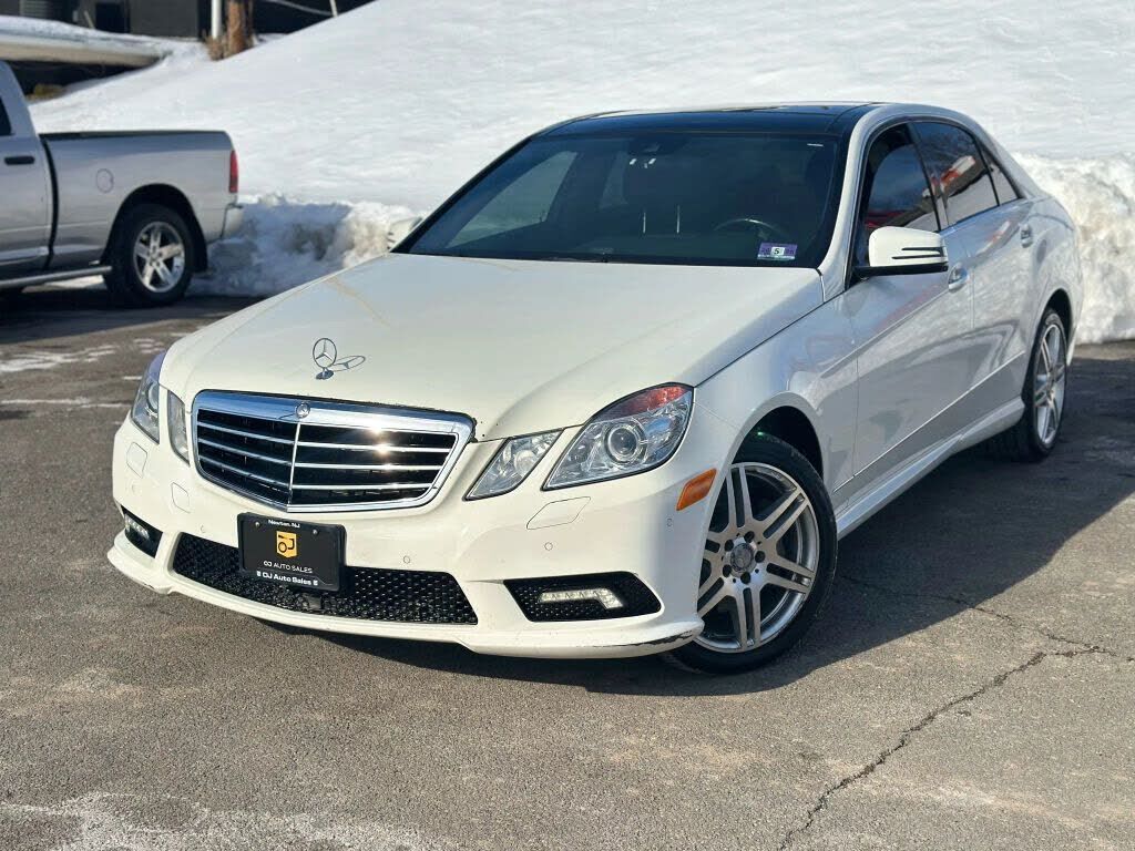 2010 MERCEDES-BENZ E-Class