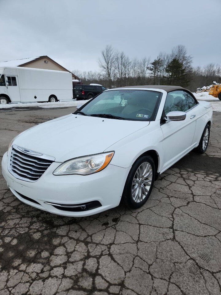 2011 CHRYSLER 200