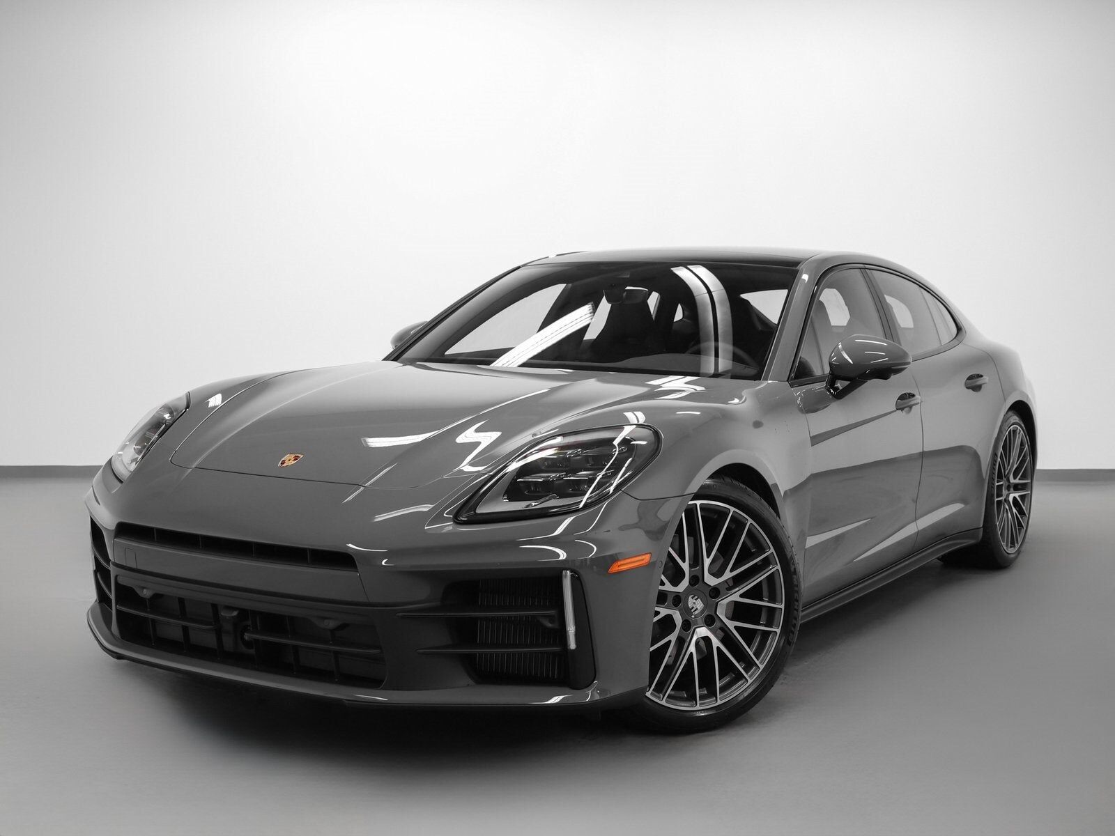 2026 PORSCHE Panamera