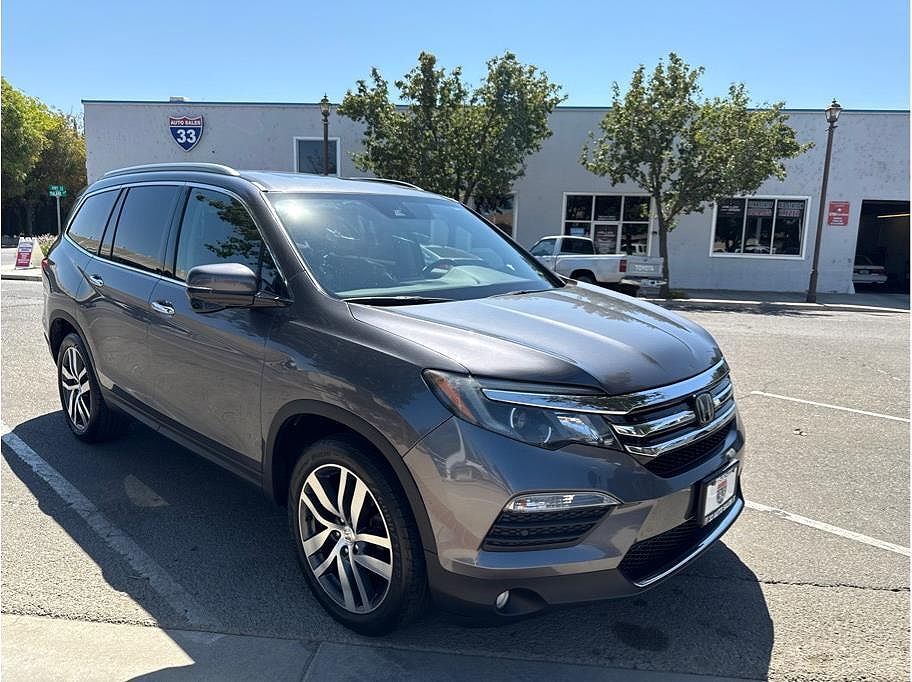2017 HONDA Pilot