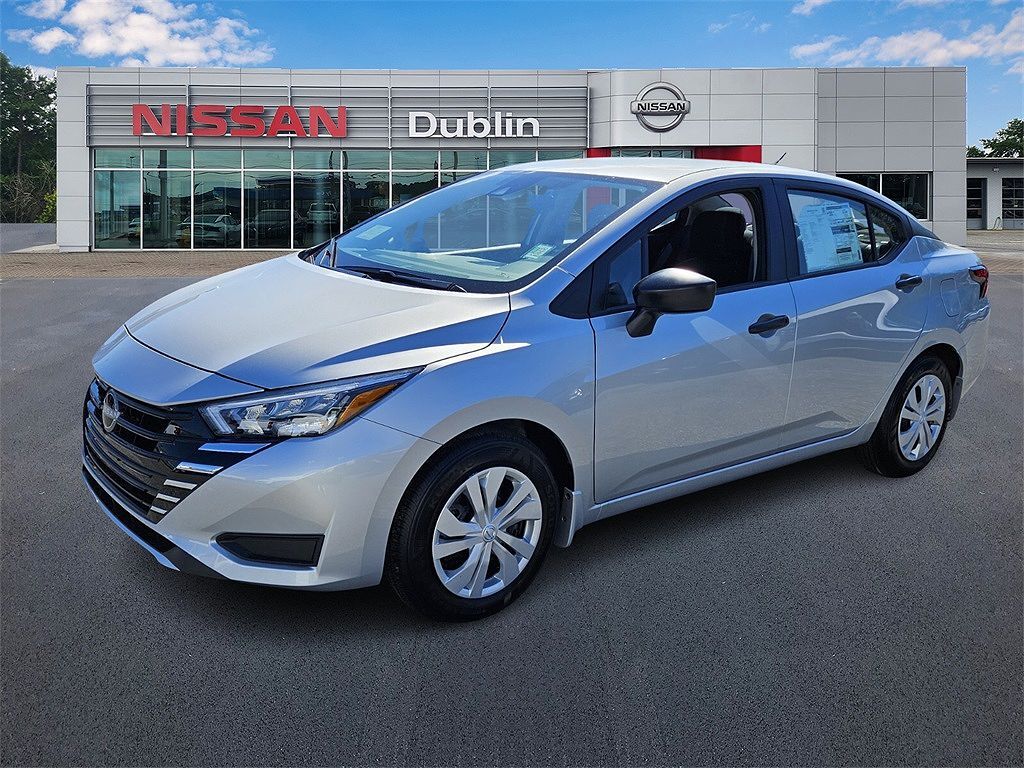 2025 NISSAN Versa