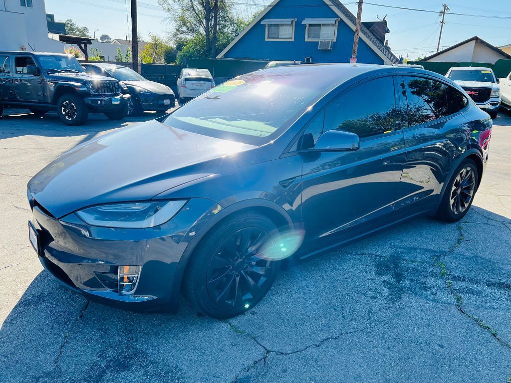 2019 TESLA Model X