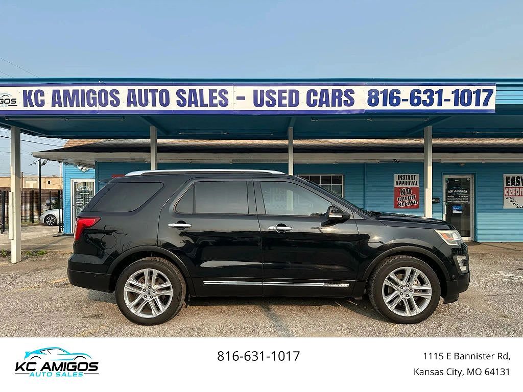 2017 FORD Explorer