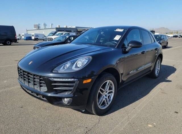 2018 PORSCHE Macan