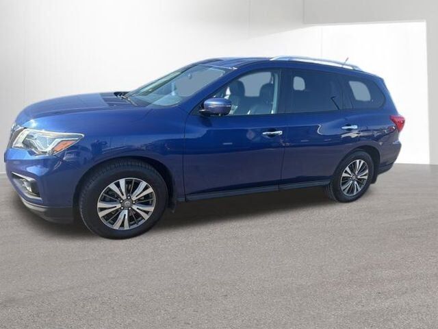 2017 NISSAN Pathfinder