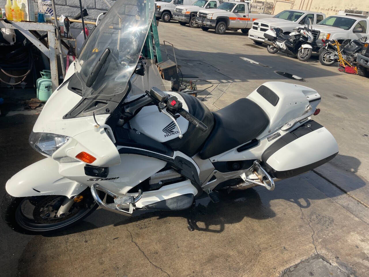 2011 HONDA ST1300PA