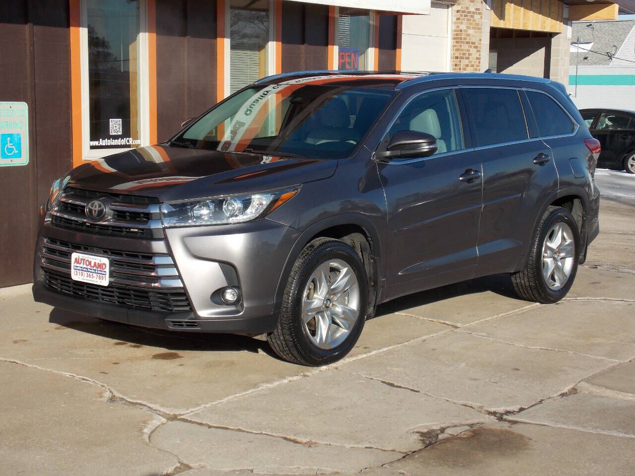 2019 TOYOTA Highlander