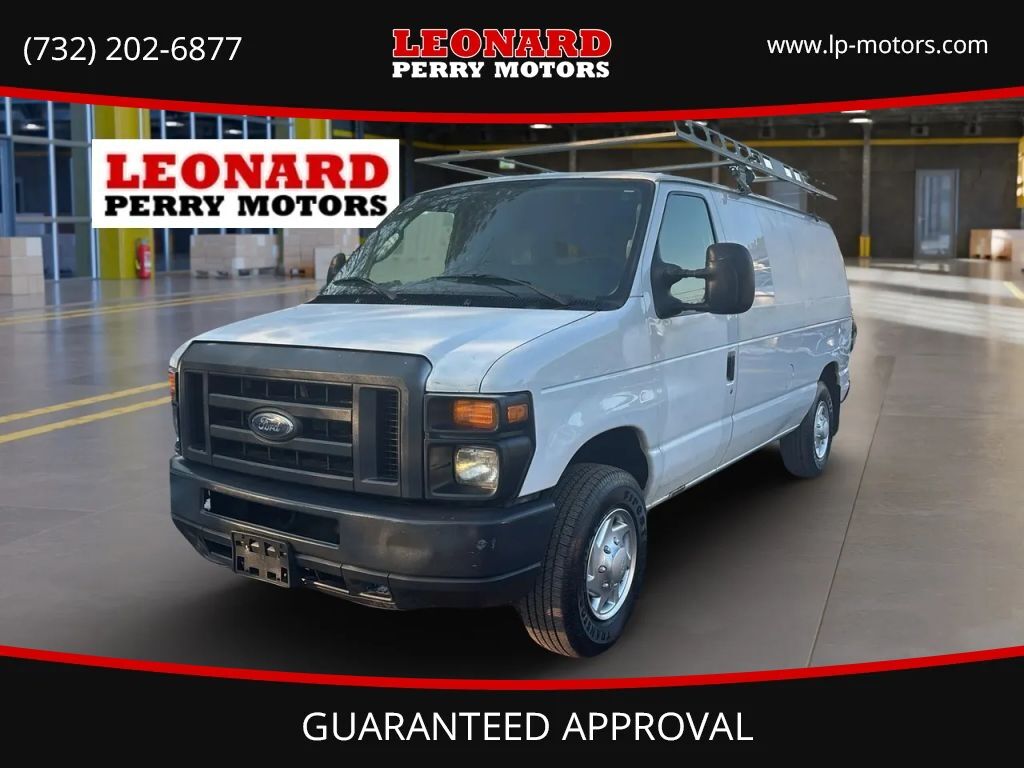 2013 FORD E-350