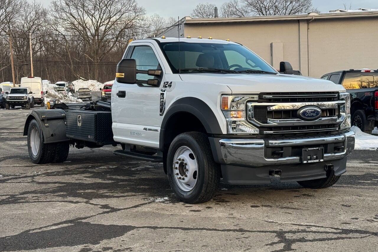 2022 FORD F-600