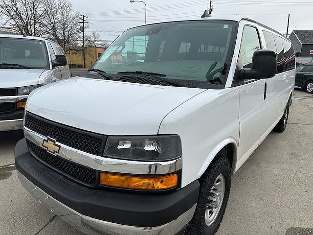 2019 CHEVROLET Express