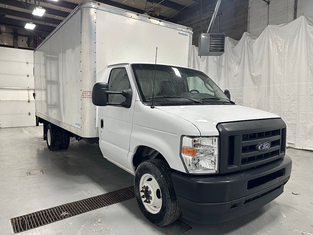 2024 FORD E-350