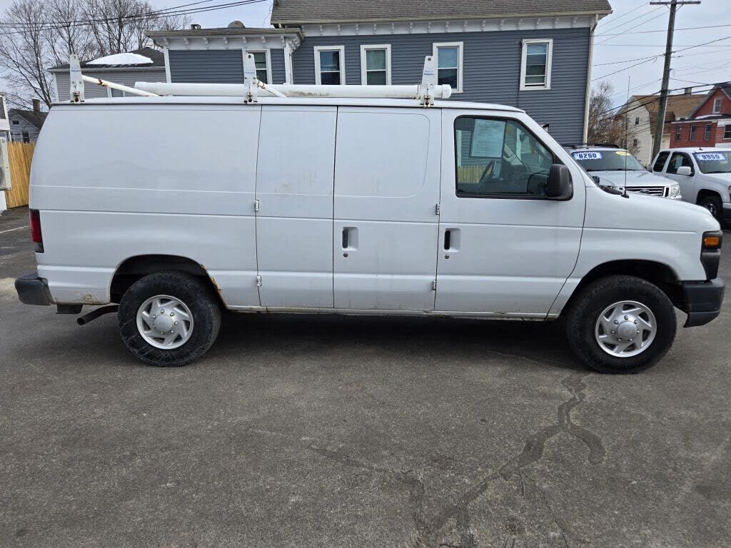 2009 FORD E-250
