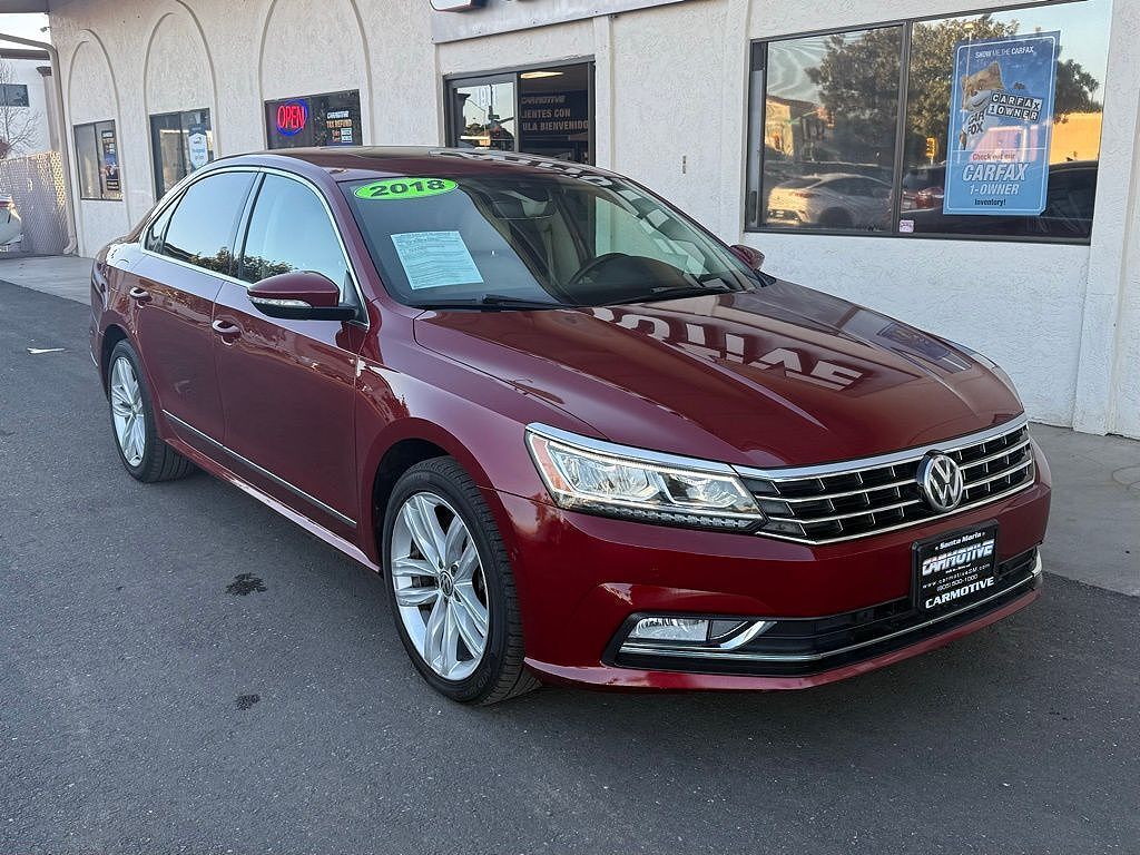 2018 VOLKSWAGEN Passat