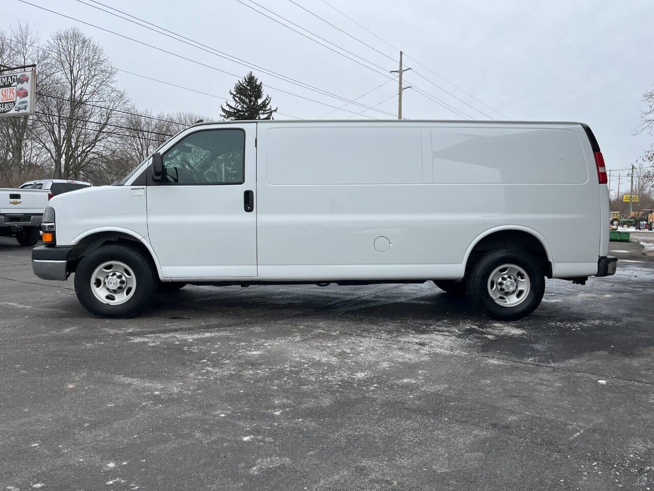 2019 CHEVROLET Express