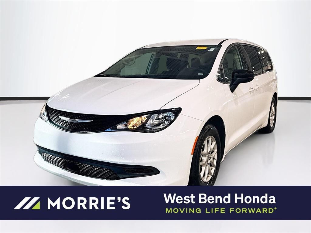 2024 CHRYSLER Voyager