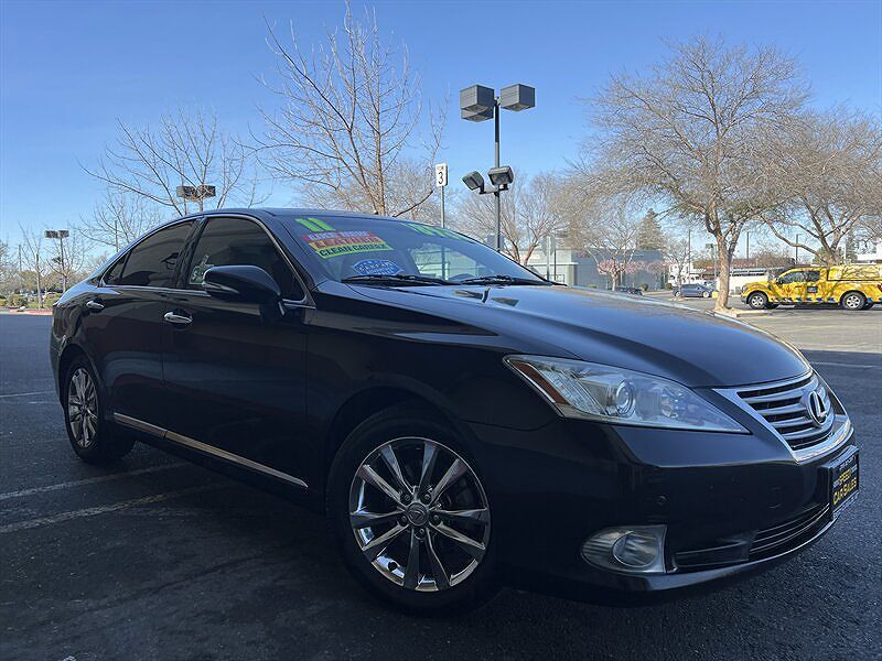 2011 LEXUS ES