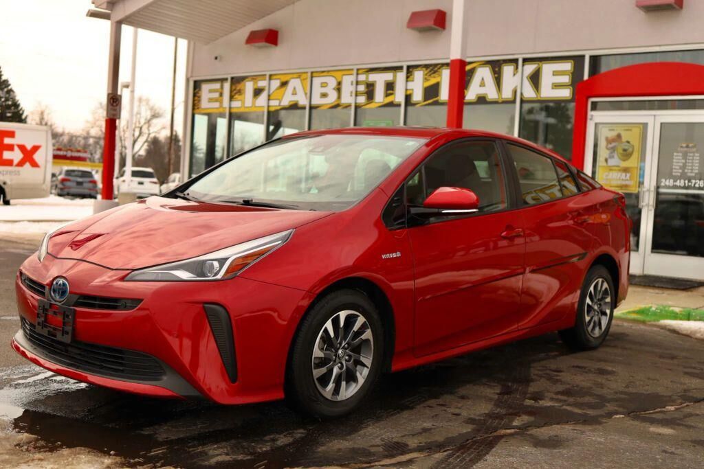 2019 TOYOTA PRIUS