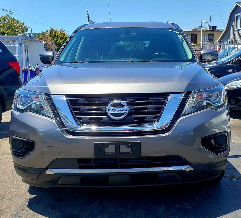 2020 NISSAN Pathfinder