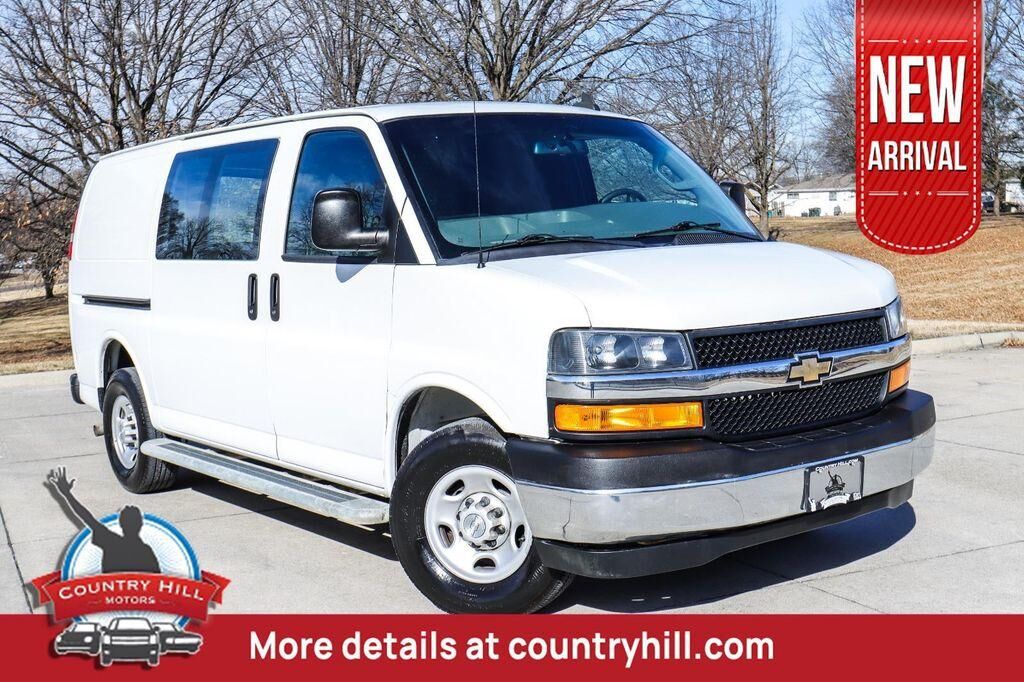 2020 CHEVROLET Express