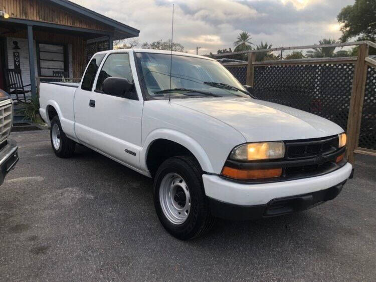 2000 CHEVROLET S-10 Pickup