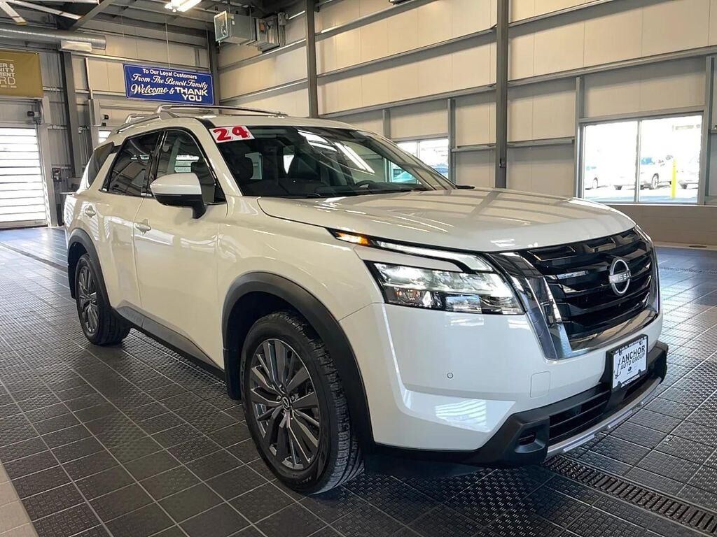 2024 NISSAN Pathfinder