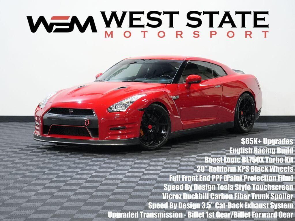 2014 NISSAN GT-R