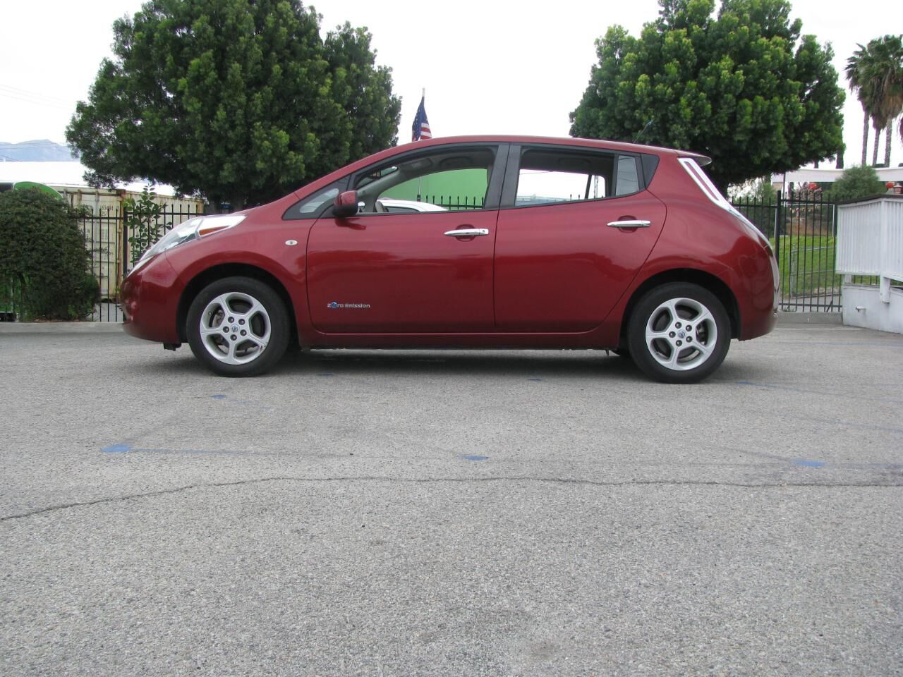 2011 NISSAN Leaf