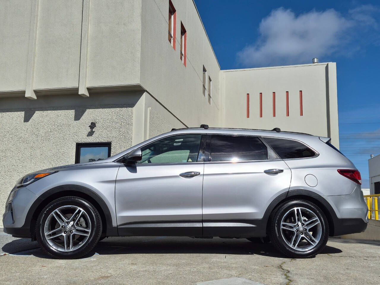 2017 HYUNDAI Santa Fe