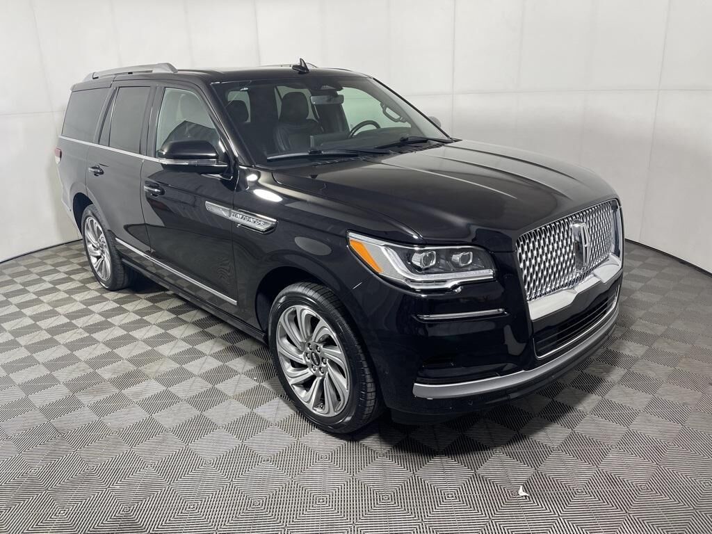 2024 LINCOLN Navigator