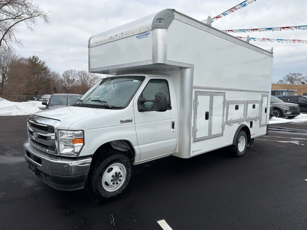 2026 FORD E-450