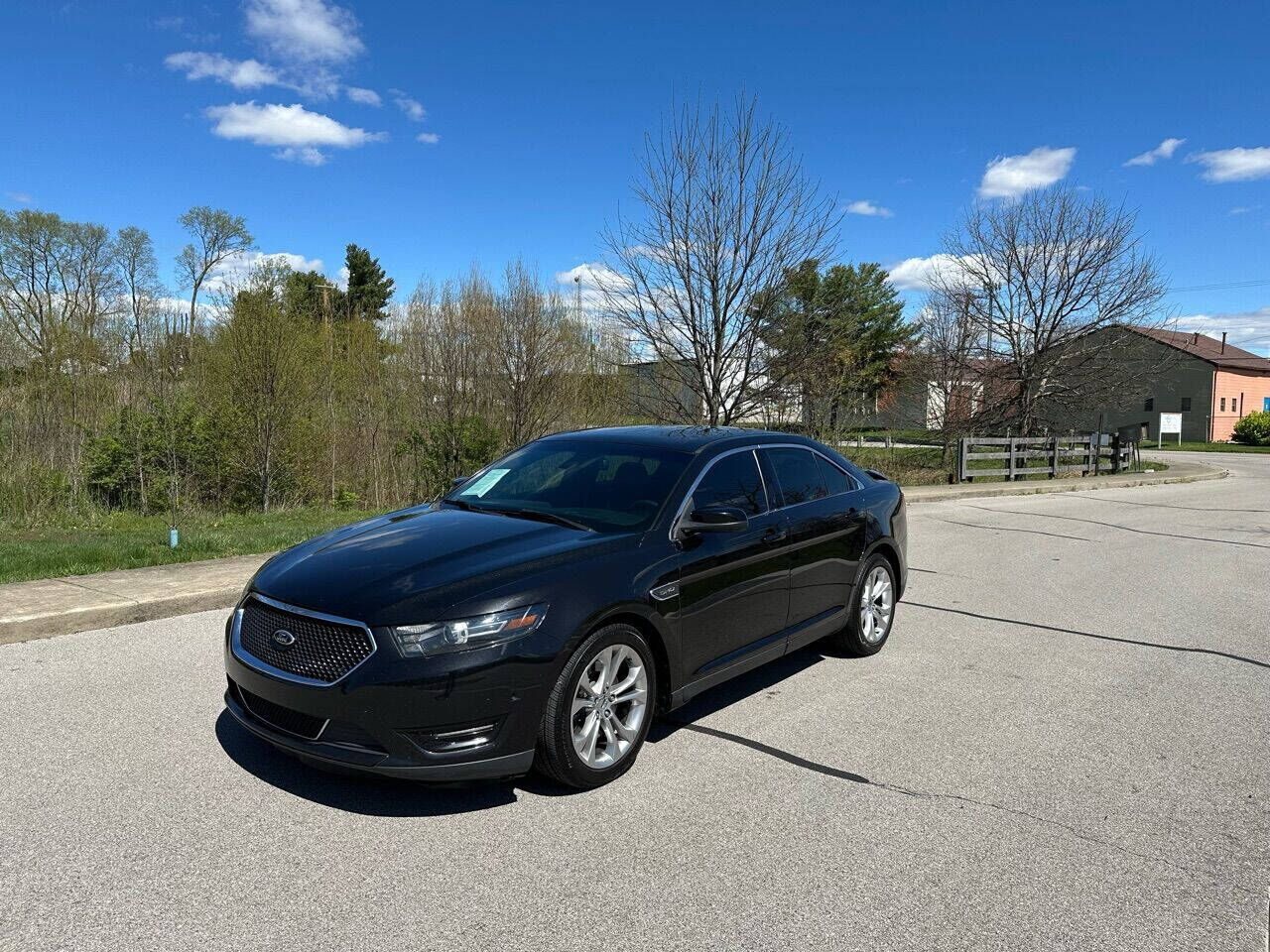 2013 FORD Taurus