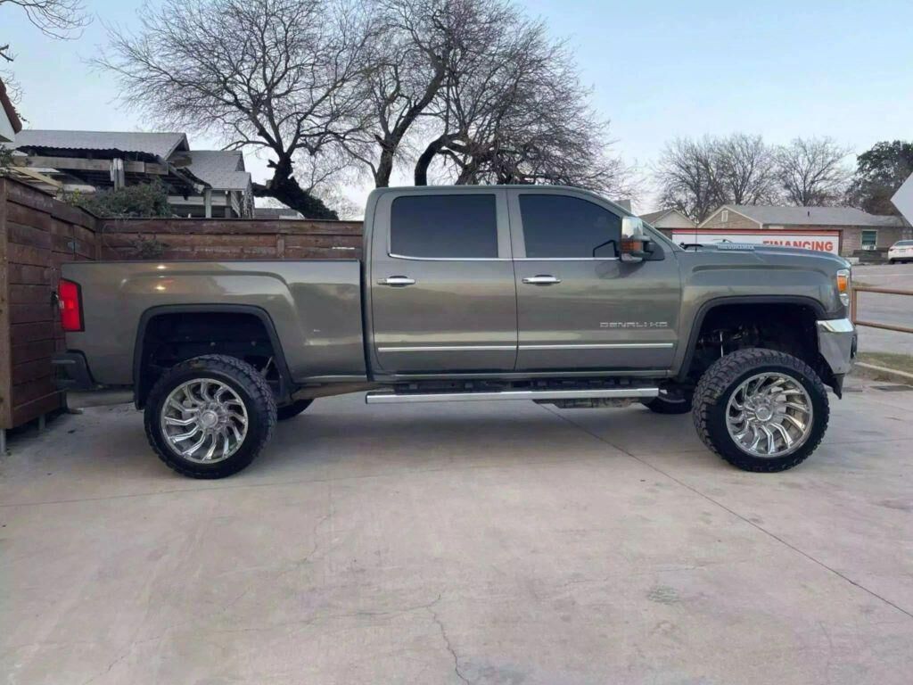 2018 GMC Sierra