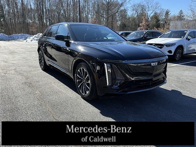 2024 CADILLAC Lyriq