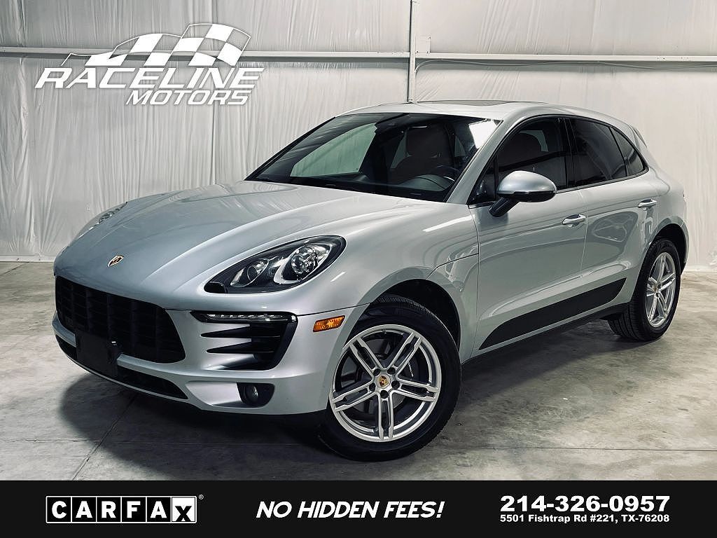 2017 PORSCHE Macan