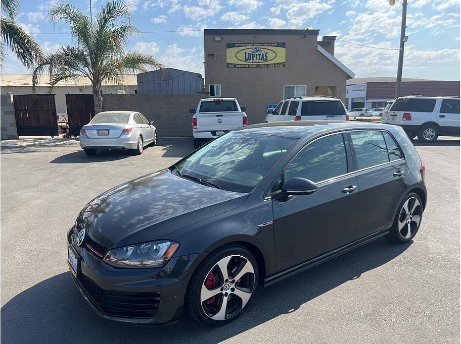 2017 VOLKSWAGEN Golf GTI